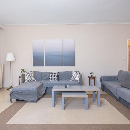 Lovely & Spacious 2-Bedroom Rental Unit In Glifada Athens Ngoại thất bức ảnh