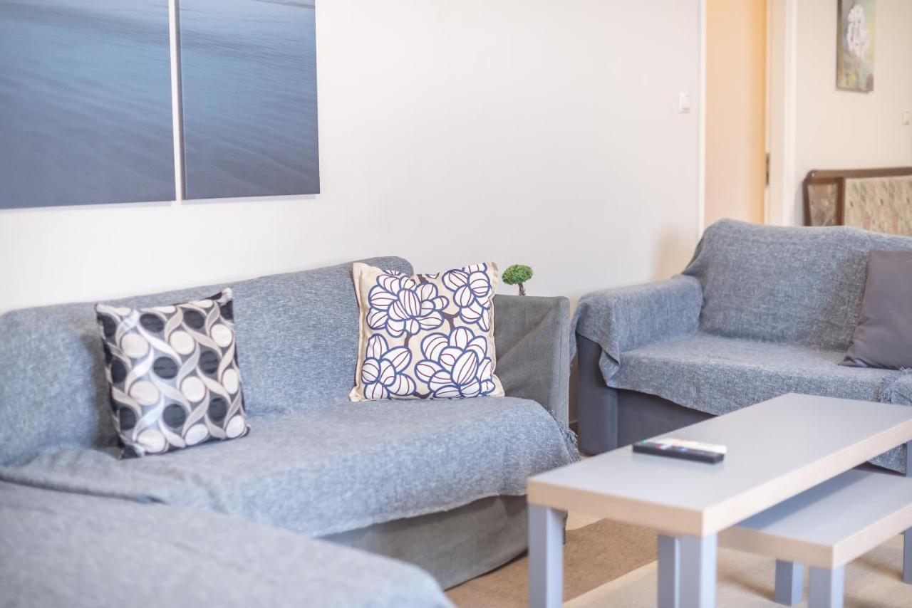 Lovely & Spacious 2-Bedroom Rental Unit In Glifada Athens Ngoại thất bức ảnh