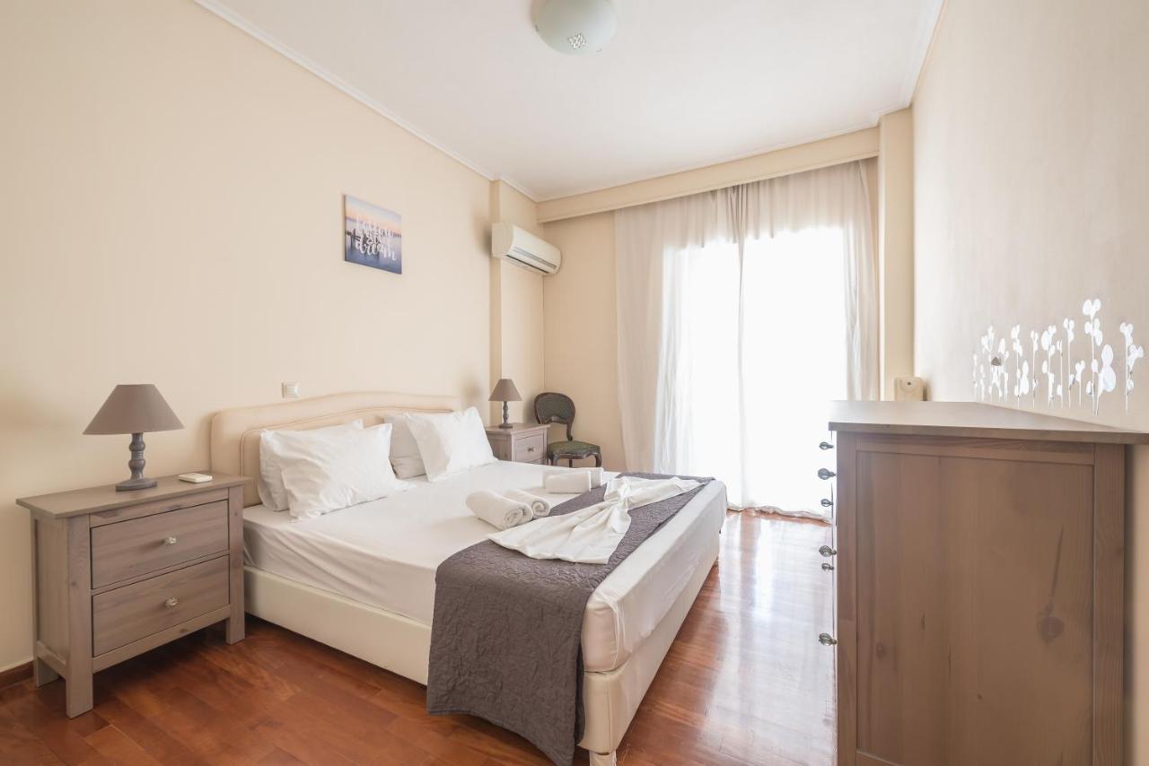 Lovely & Spacious 2-Bedroom Rental Unit In Glifada Athens Ngoại thất bức ảnh