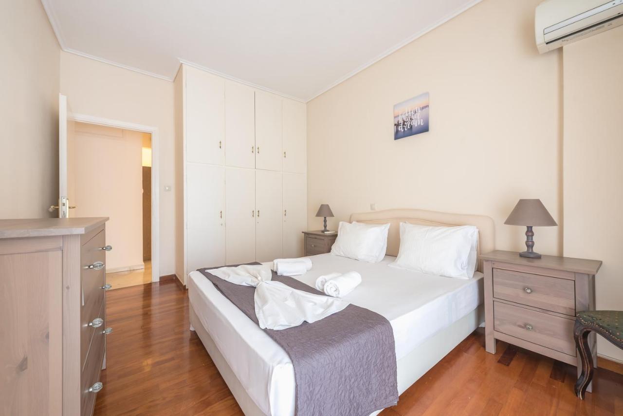 Lovely & Spacious 2-Bedroom Rental Unit In Glifada Athens Ngoại thất bức ảnh