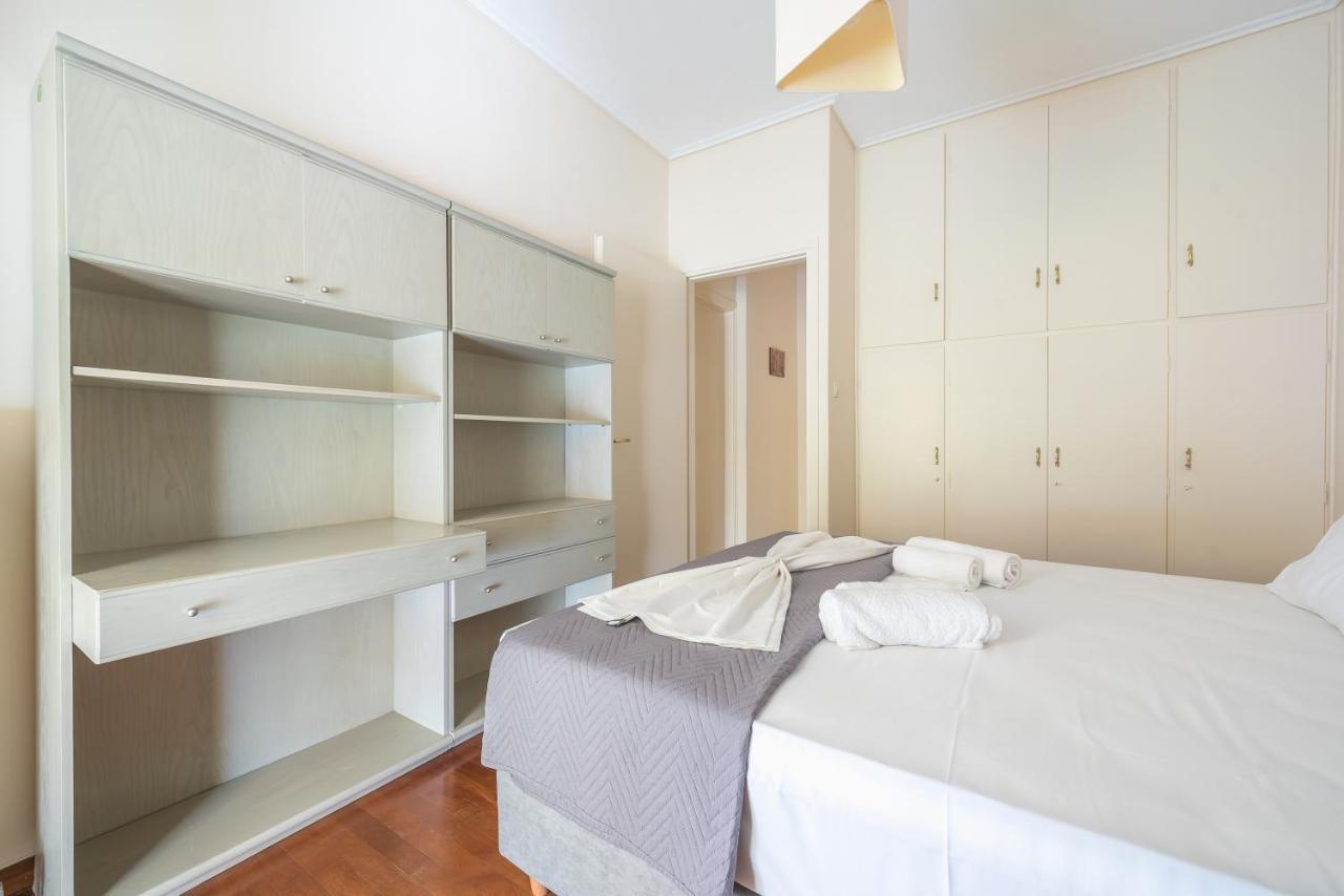 Lovely & Spacious 2-Bedroom Rental Unit In Glifada Athens Ngoại thất bức ảnh