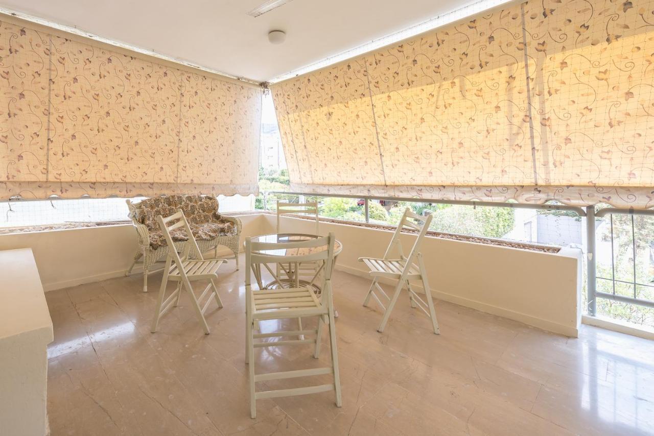 Lovely & Spacious 2-Bedroom Rental Unit In Glifada Athens Ngoại thất bức ảnh