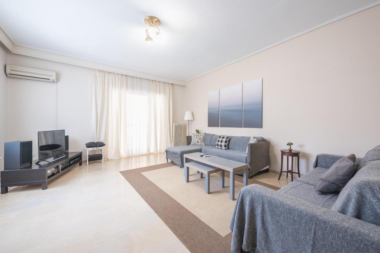 Lovely & Spacious 2-Bedroom Rental Unit In Glifada Athens Ngoại thất bức ảnh